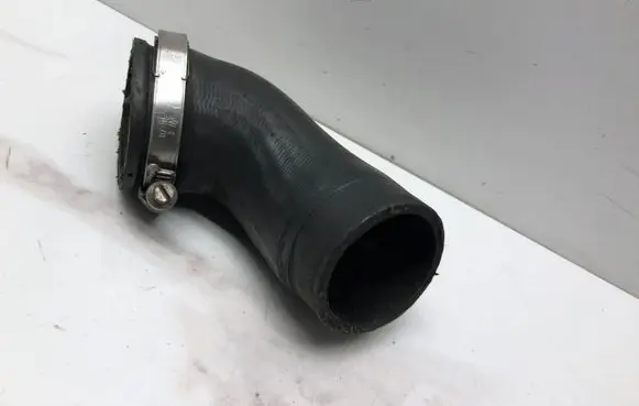 Volkswagen PASSAT B6 Intercooler hose/pipe 1K0145702E 5N0145838