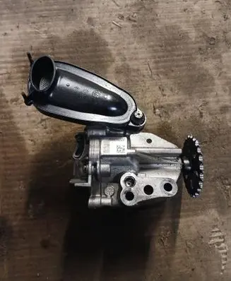 Renault Trafic III (X82) Oil pump 150001650R