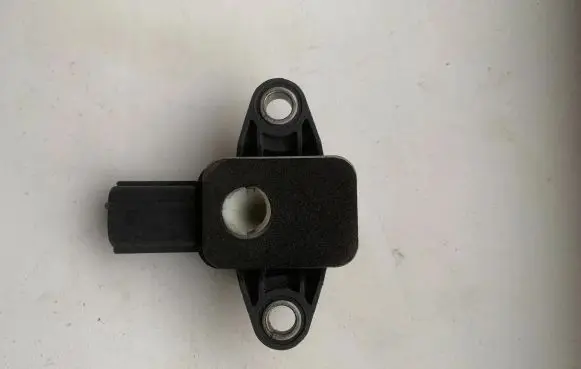 Volkswagen Golf V Airbag deployment crash/impact sensor 1Q0955557