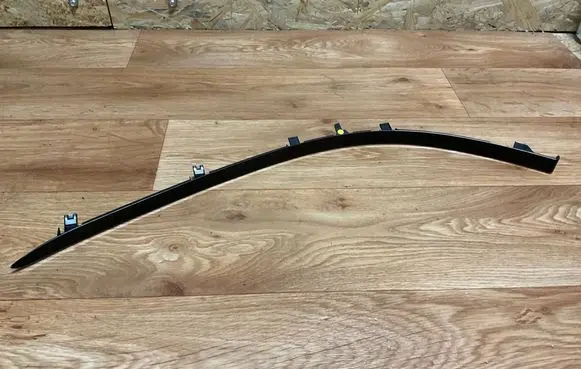 Opel Insignia A Dashboard glove box trim 13221835