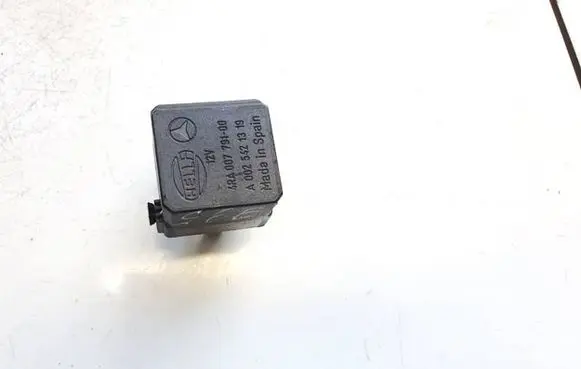 Mercedes-Benz C W203 Other relay a0025421319 4ra007791-00