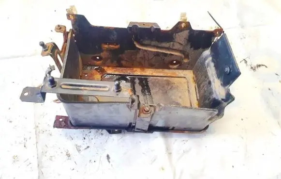 Battery box tray