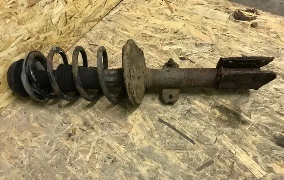 Dacia Duster Front shock absorber/damper