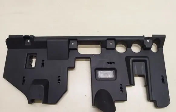 Volkswagen Touareg II Dashboard lower bottom trim panel 7P1863081 7P1863097