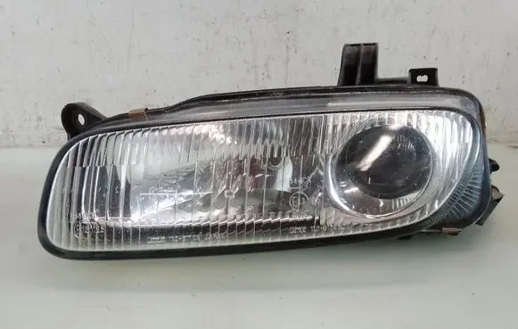 Mazda 323 F Headlight/headlamp