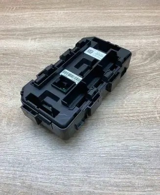 BMW 1 F20 F21 Fuse module 9337879