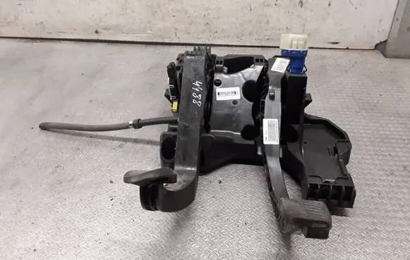 Fiat Ducato Pedal assembly 25863700