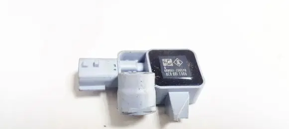 Renault Megane III Airbag deployment crash/impact sensor 988310002r 045802190809