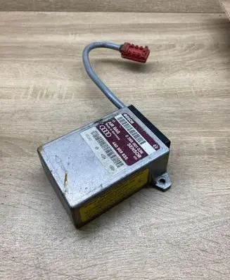 Audi A6 S6 C4 4A Airbag control unit/module 4A0959655 0285001036