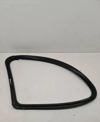 Mercedes-Benz R W251 Rear side glass trim A2516702639