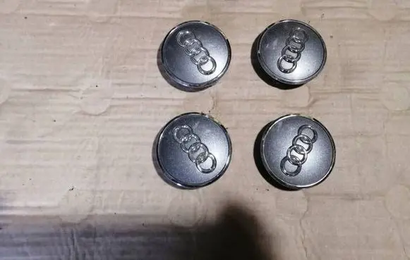 Audi A4 S4 B6 8E 8H Original wheel cap 8W0601170