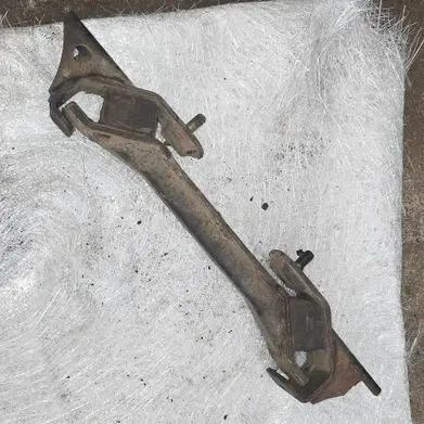 Mitsubishi Pajero Gearbox mount 
