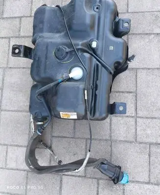 Renault Trafic III (X82) AdBlue liquid reservoir 172A21178R 172A22038R
