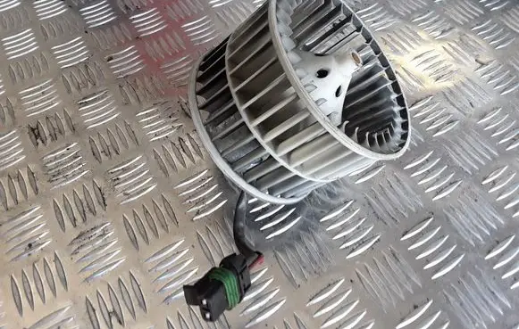 Renault Espace III Heater fan/blower 0130063506