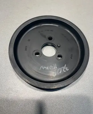 BMW 3 E46 Power steering pump pulley 7787106 32417787106