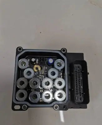 BMW 5 E60 E61 ABS Pump 6774000 6774001