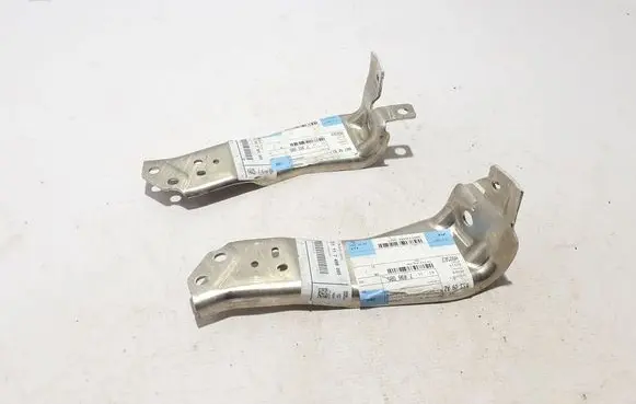 BMW X1 F48 F49 Radiator mount bracket 7301585