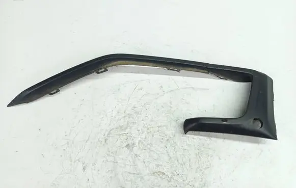Ford Focus Front bumper lower grill JX7B-15B246-A1