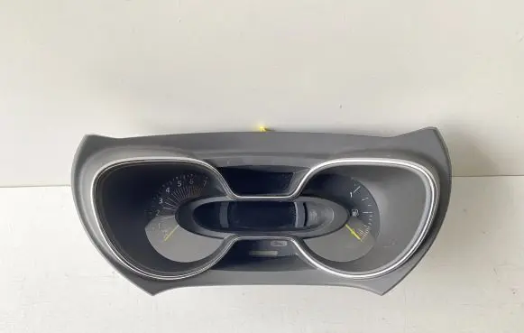 Renault Captur Speedometer (instrument cluster) 682504768R