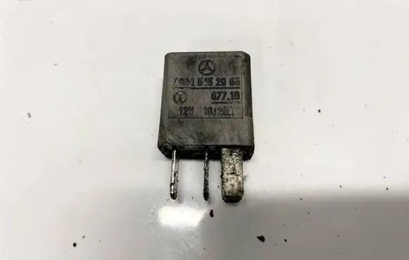 Mercedes-Benz Vito Viano W639 Other relay a0045452905 67710