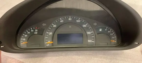 Mercedes-Benz C W203 Speedometer (instrument cluster) a2035401511