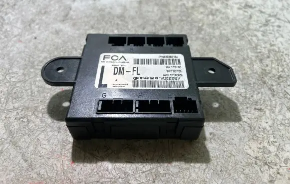 Jeep Grand Cherokee WL Door control unit/module 68203031AI A2C7732680800 SW213700