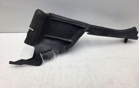 Mercedes-Benz ML W164 Intercooler air guide/duct channel A1645001516 1645001516