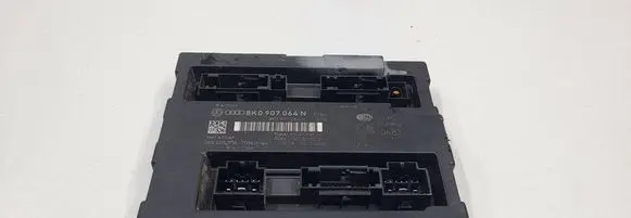 Audi A4 S4 B8 8K Comfort/convenience module 8K0907064N 5DK00991870
