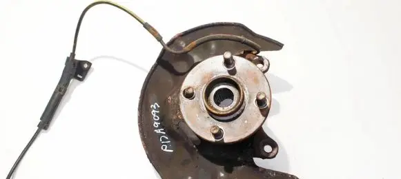 Toyota Corolla E120 E130 Front wheel hub