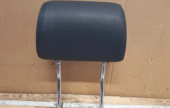 Audi A6 S6 C6 4F Front seat headrest 