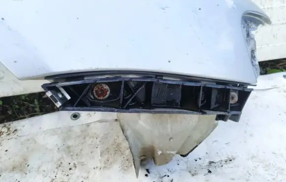 Audi A3 S3 8L Front bumper mounting bracket