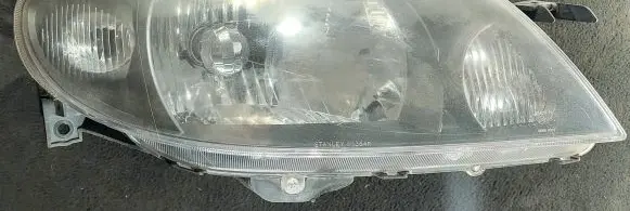 Mazda 323 F Headlight/headlamp 98869885 E13175 0102