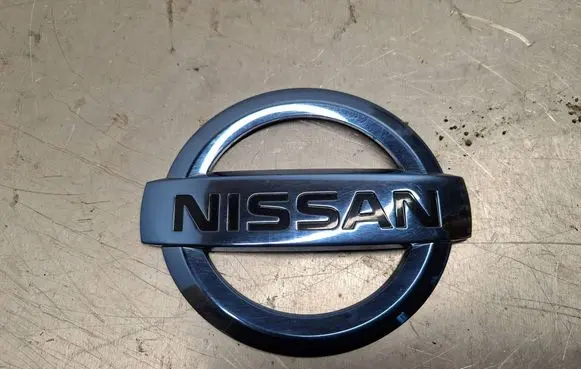 Nissan Leaf I (ZE0) Manufacturers badge/model letters 