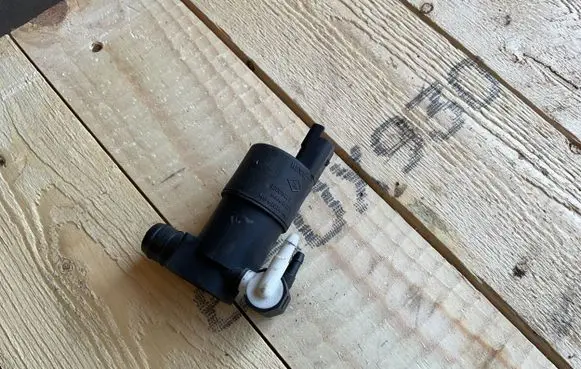 Citroen C3 Windscreen/windshield washer pump 9634558980 9632984980