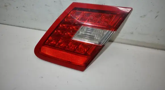 Mercedes-Benz E W212 Tailgate rear/tail lights A2128200864