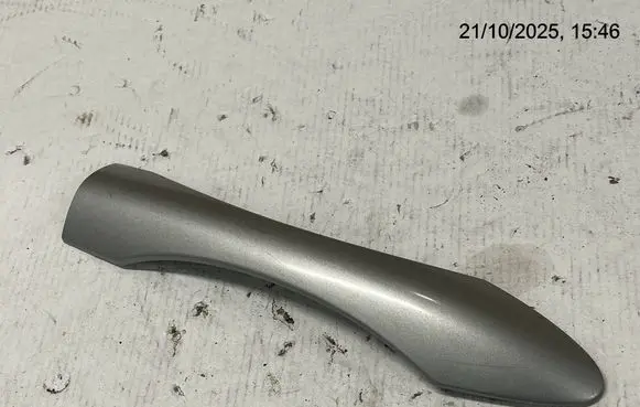 Toyota Auris 150 Front door interior handle trim 7464502020