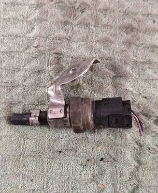 Mercedes-Benz C W204 Fuel pressure sensor A6510703081