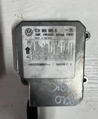 Skoda Fabia Mk2 (5J) Airbag control unit/module 1C0909605K 5WK43125 38030811K