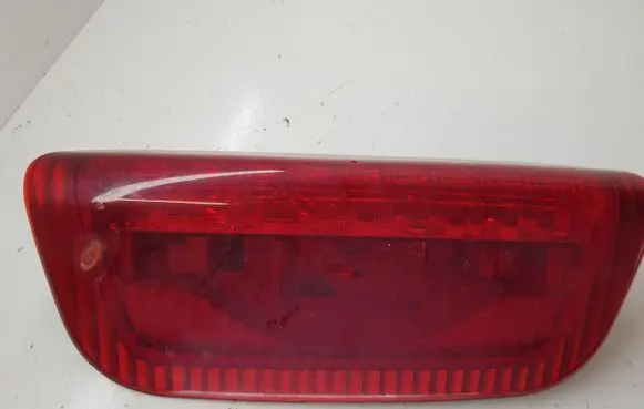 Nissan Juke I F15 Third/center stoplight
