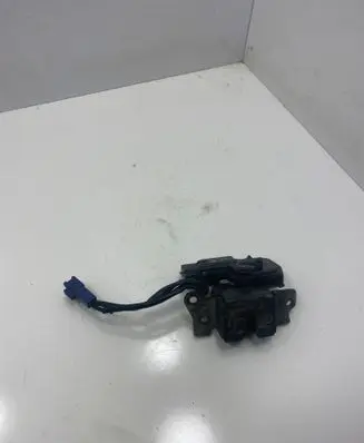 Toyota Prius (NHW20) Loading door lock 