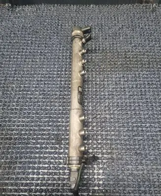 Volvo V50 Fuel main line pipe 0445215023
