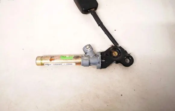 Ford Focus C-MAX Front seatbelt buckle b5879