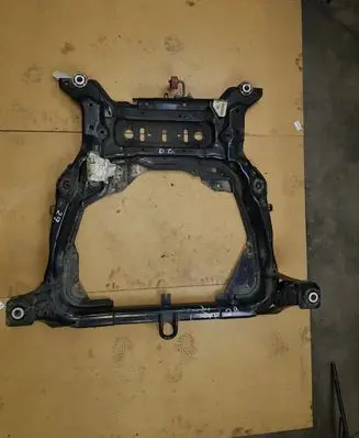 Land Rover Evoque I Front subframe