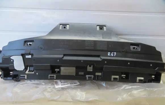 BMW 5 G30 G31 G38 Rear bumper mounting bracket 5112 15857711 7256921