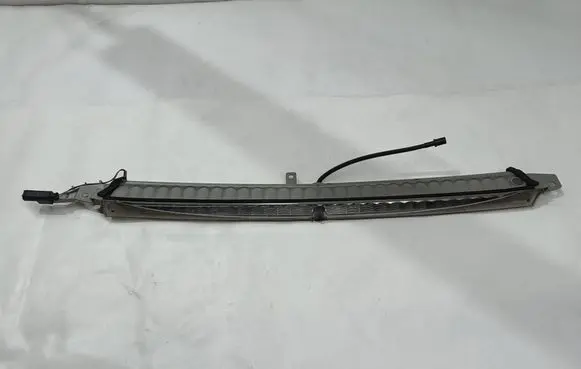 BMW 5 E60 E61 Third/center stoplight 6925902 229802
