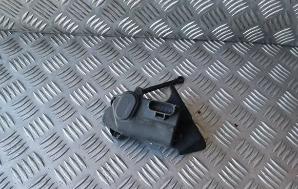 Volvo XC70 Intake manifold valve actuator/motor 30756100