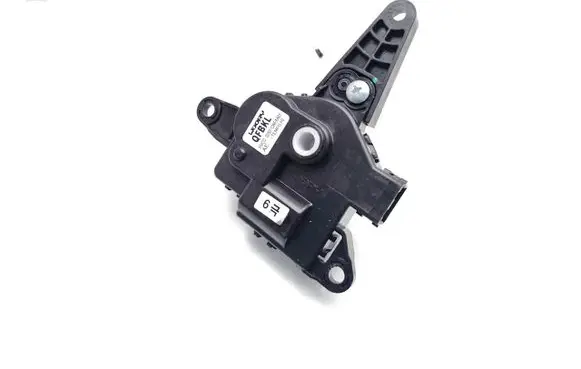 Hyundai Ioniq Air flap motor/actuator D267-CWFAA01