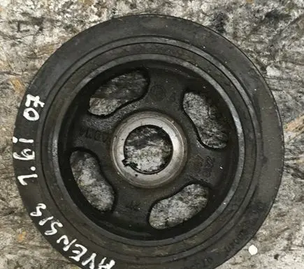 Toyota Avensis T250 Crankshaft gear 