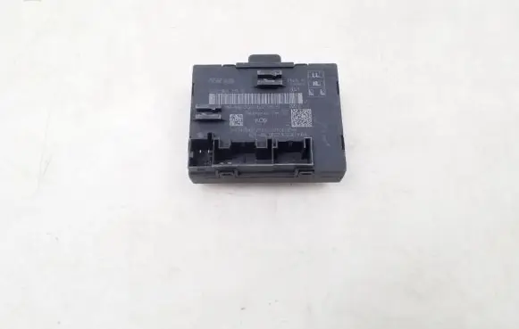 Audi A3 S3 8V Door control unit/module 5Q0959395E
