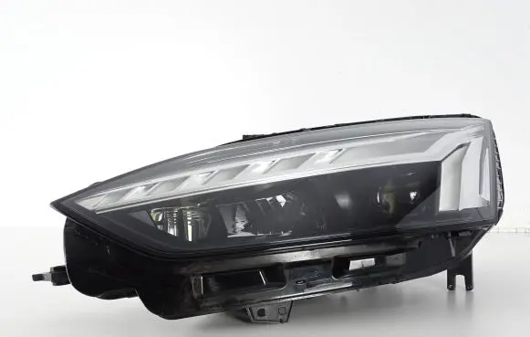 Audi A5 Headlight/headlamp 8w6941039